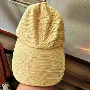 Hollywood color company HCC womans Baseball cap khaki/light yellow color NWT.